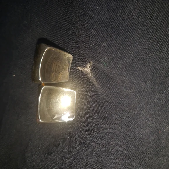 Dior Luxurious Gold Clip-Back PIERCED Earrings - Picture 3 of 5